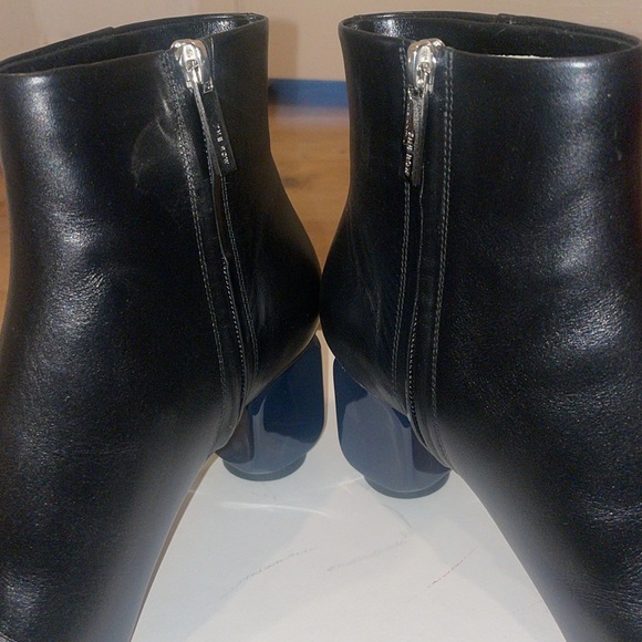 The Row Black Leather Booties in Size 37 - Picture 5 of 7